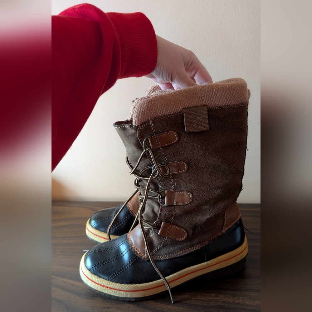 Vintage Style Brown and Black Winter Boots